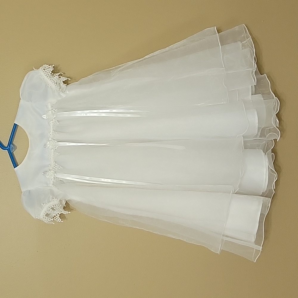 Baby girl christening, baptismal dress, size 3 to 6 months, very good condition